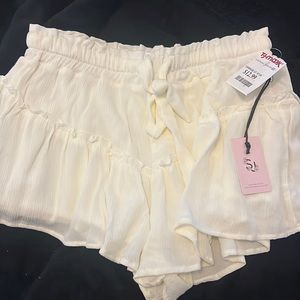 white/off white flowy shorts